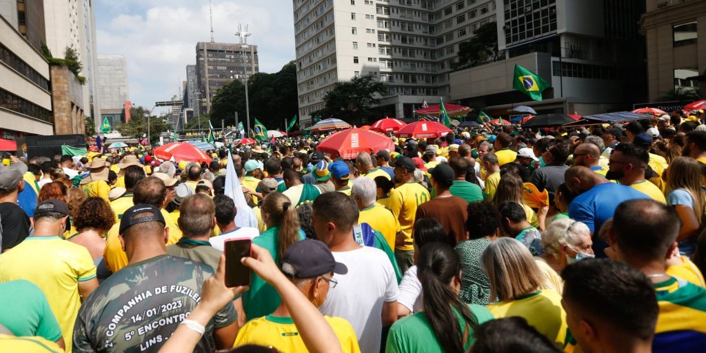 Manifestações de direita estão cada vez mais polarizadas, diz estudo