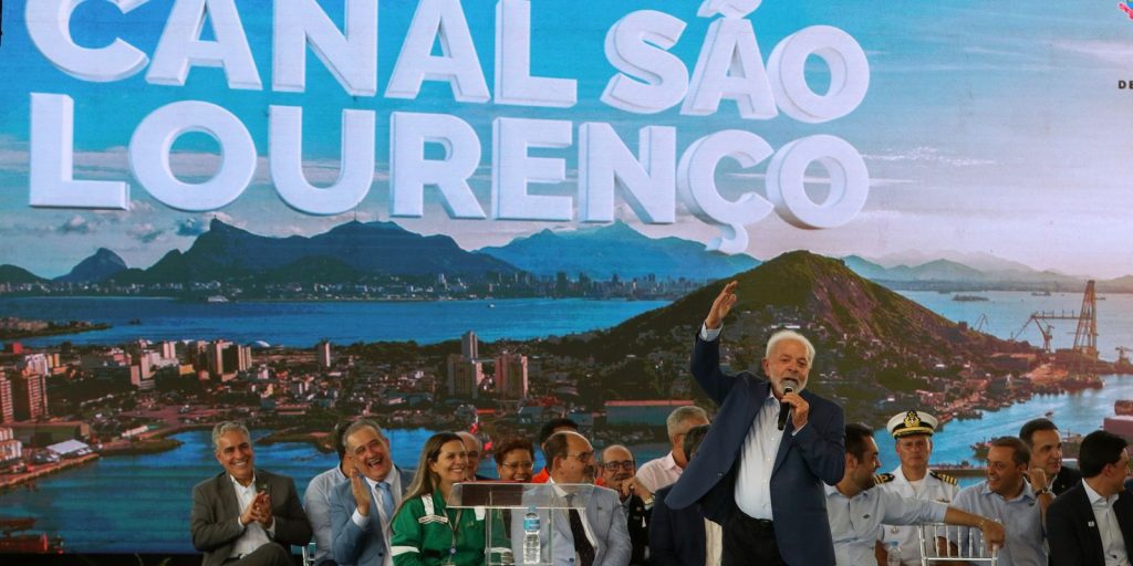 Lula defende indústria naval brasileira em evento em Niterói