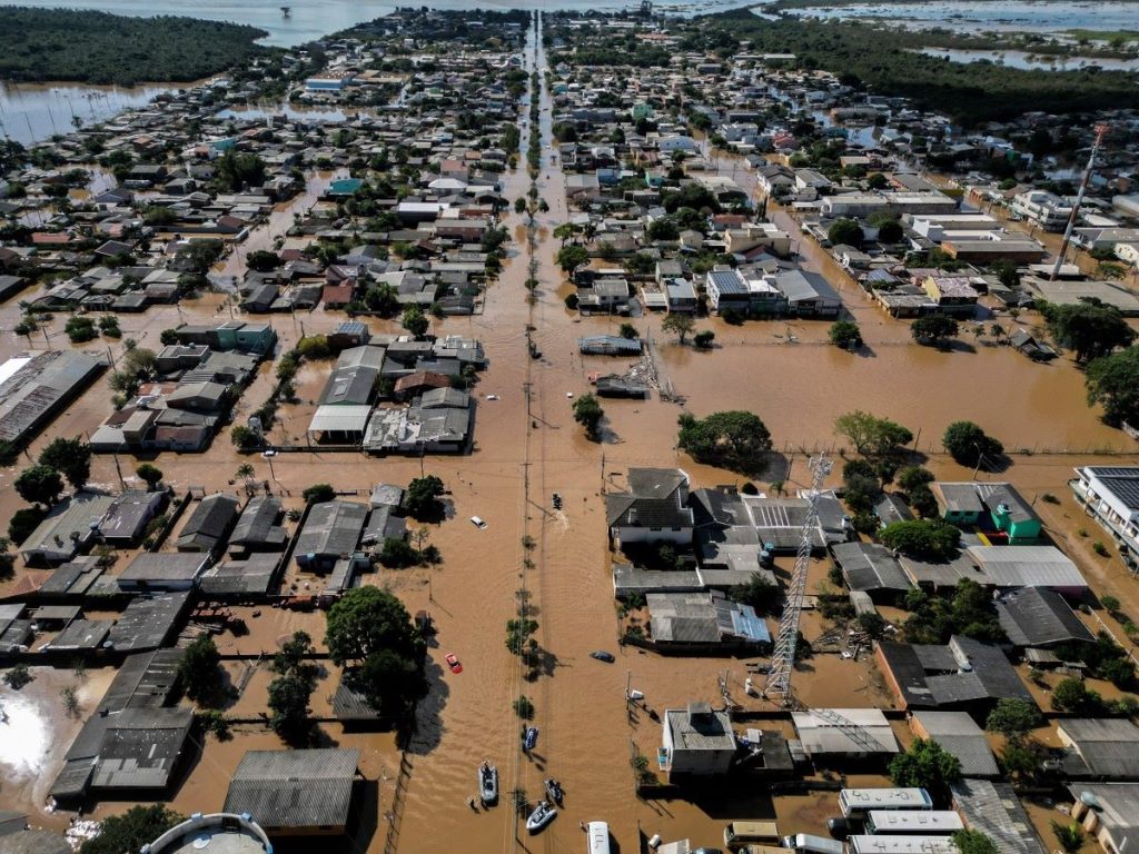 Chuva eleva nível de rios e cidades do interior do RS voltam a sofrer com enchentes