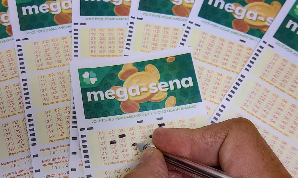 Mega-Sena acumula novamente e prêmio vai a R$ 120 milhões