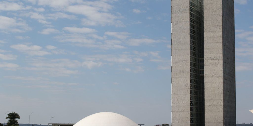 Senado aprova novas regras para o seguro privado no país